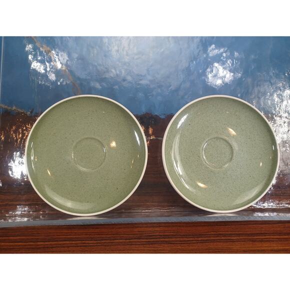 Vintage Harkerware Green 2 Pc Saucers Russel Wright Signed - Picture 1 of 13